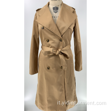 Cappotto doppiopetto beige da donna